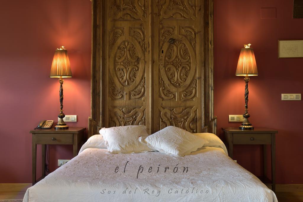 El Peiron Hotell Sos del Rey Católico Exteriör bild