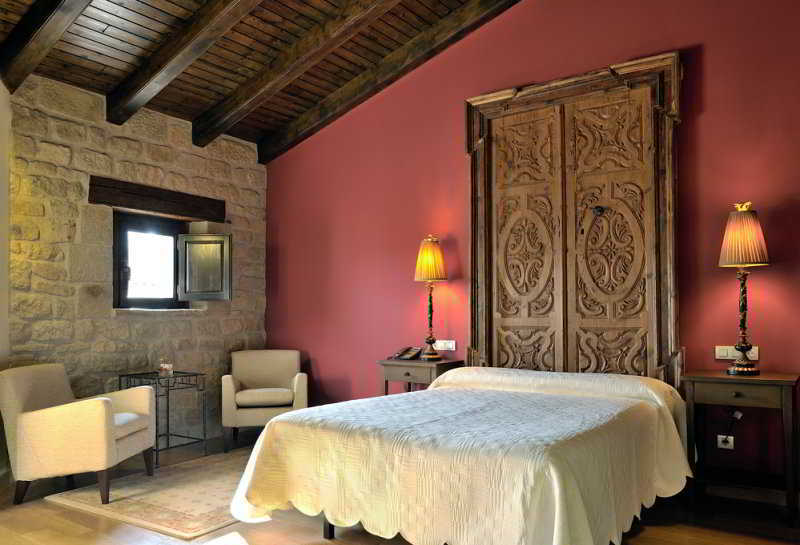 El Peiron Hotell Sos del Rey Católico Exteriör bild