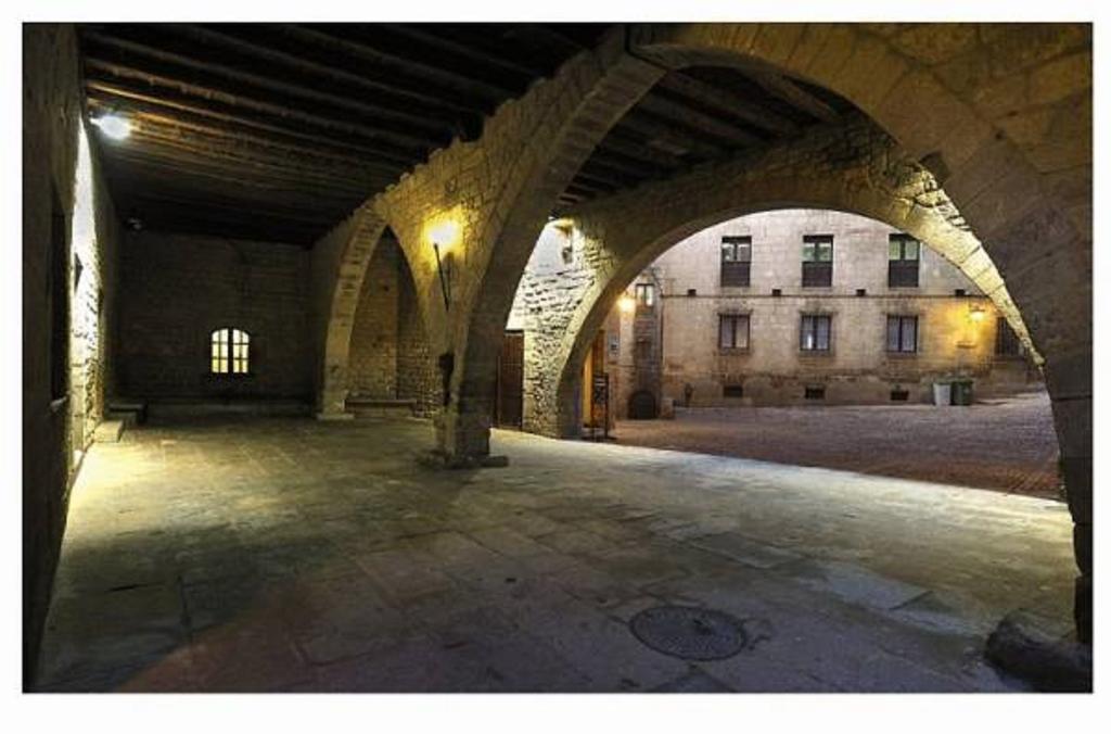 El Peiron Hotell Sos del Rey Católico Exteriör bild